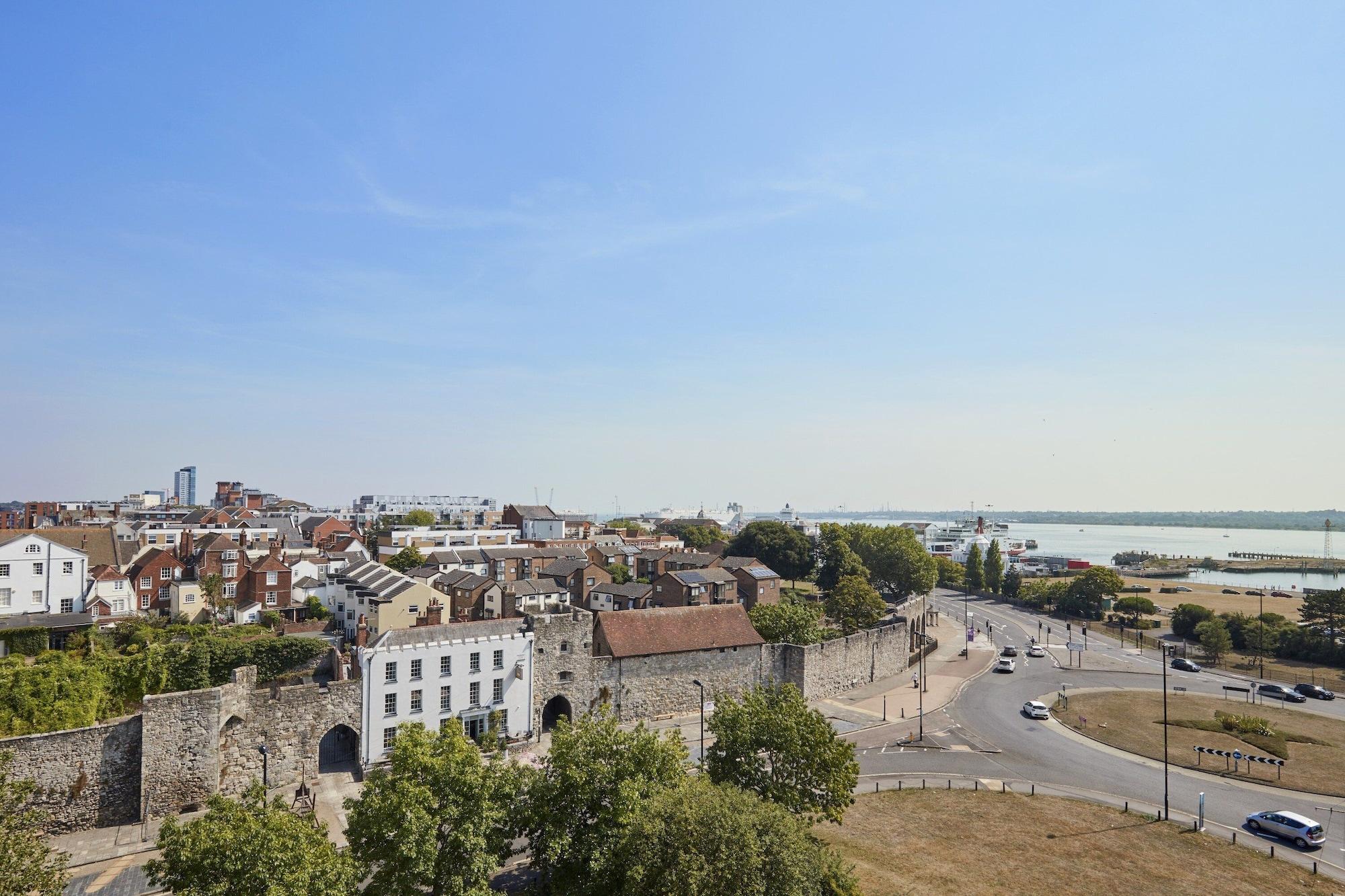 Leonardo Royal Southampton Grand Harbour Ξενοδοχείο Εξωτερικό φωτογραφία